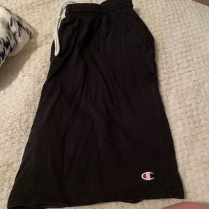 CHAMPION MENS SHORTS L🤍